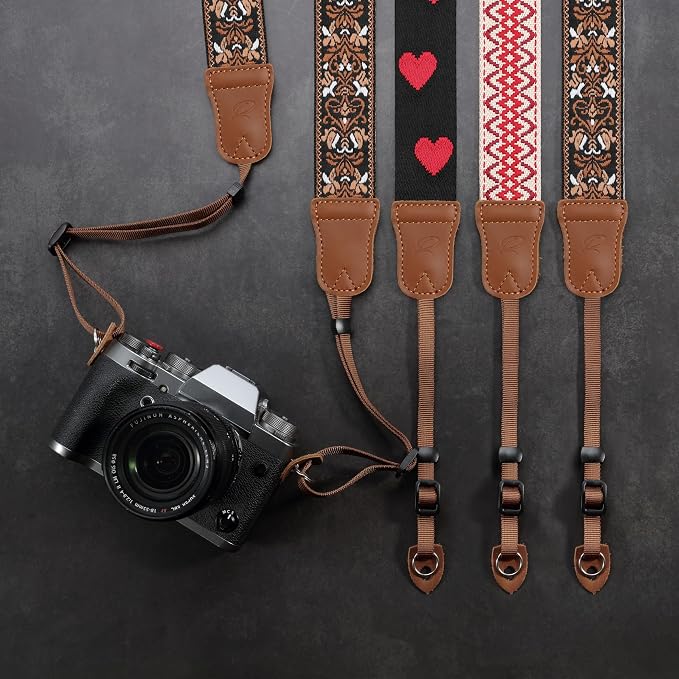 Padwa Lifestyle Red Hearts Camera Strap - Image 8